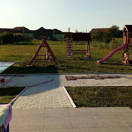 Pensiunea Soli Deo Gloria Sarmasag Esterno foto